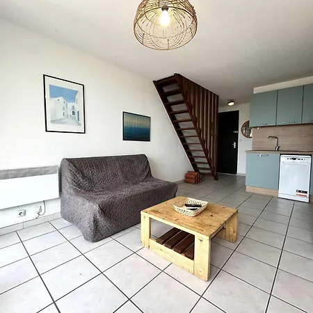 Dernier Etage Avec Terrasse Vue Port Gn400-028 아파트