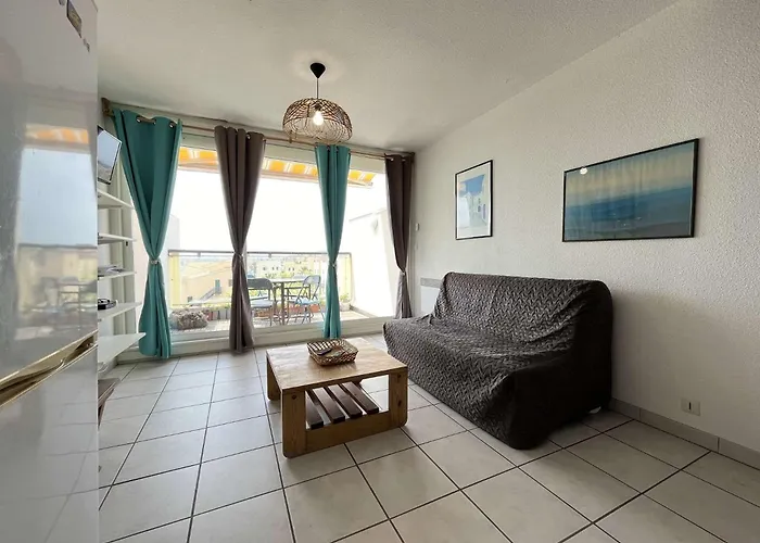 Dernier Etage Avec Terrasse Vue Port Gn400-028