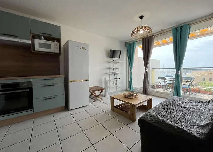 아파트 Dernier Etage Avec Terrasse Vue Port Gn400-028 *