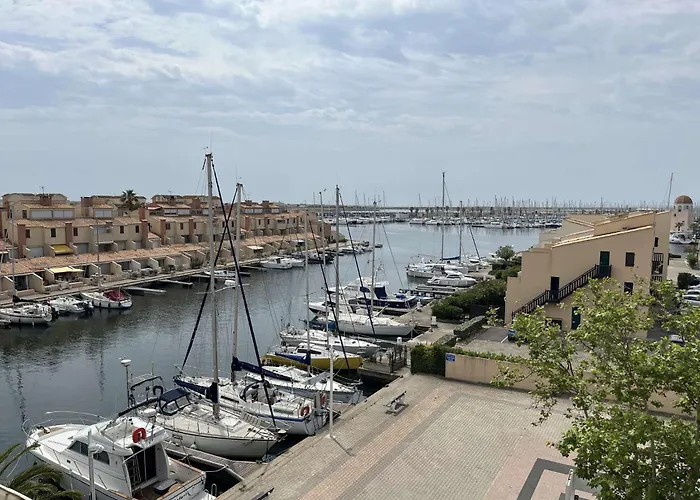 Apartman Dernier Etage Avec Terrasse Vue Port Gn400-028